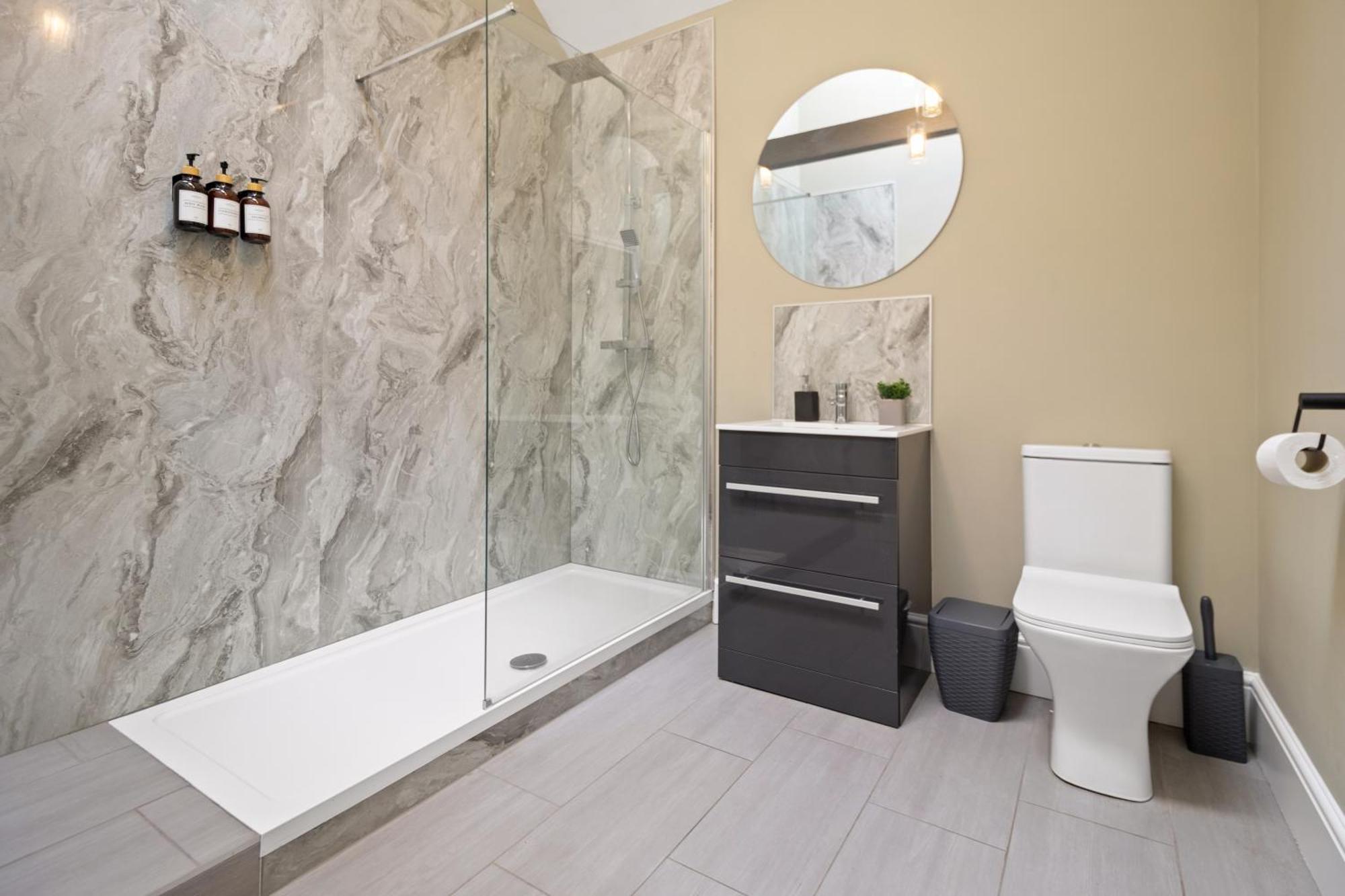 Whiskawaystays - Victoria House - Apartment 6 Worcester Eksteriør bilde